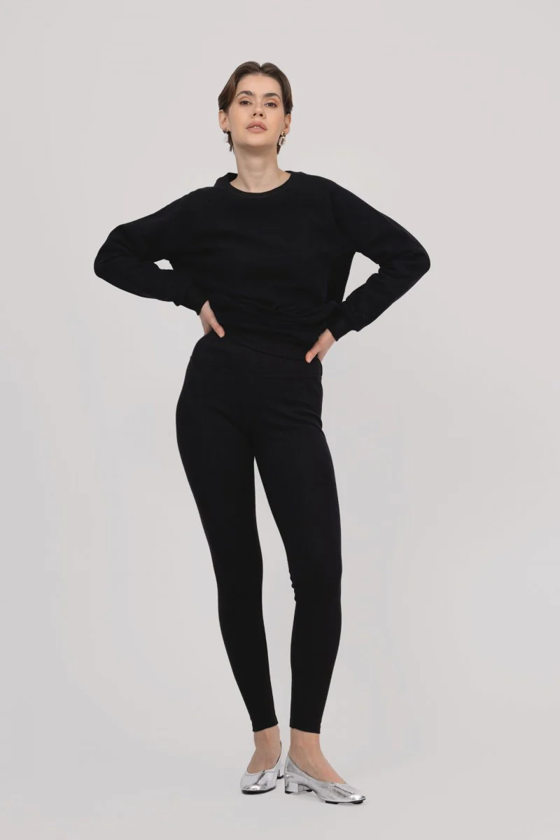 Klasyczna bluza dresowa czarna - Image 3